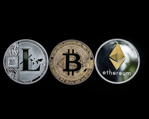 Image by WorldSpectrum from Pixabay